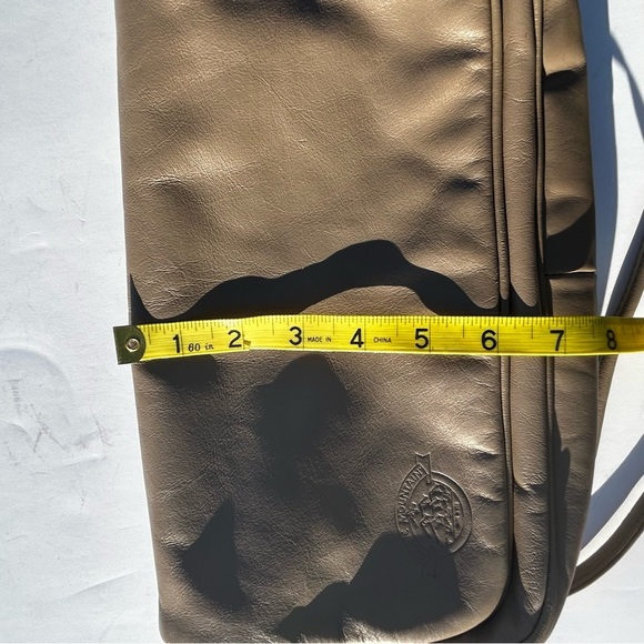 Stone Mountain USA Vintage Taupe Soft Leather Shoulder Bag Magnetic Flap Closure - Picture 14 of 14